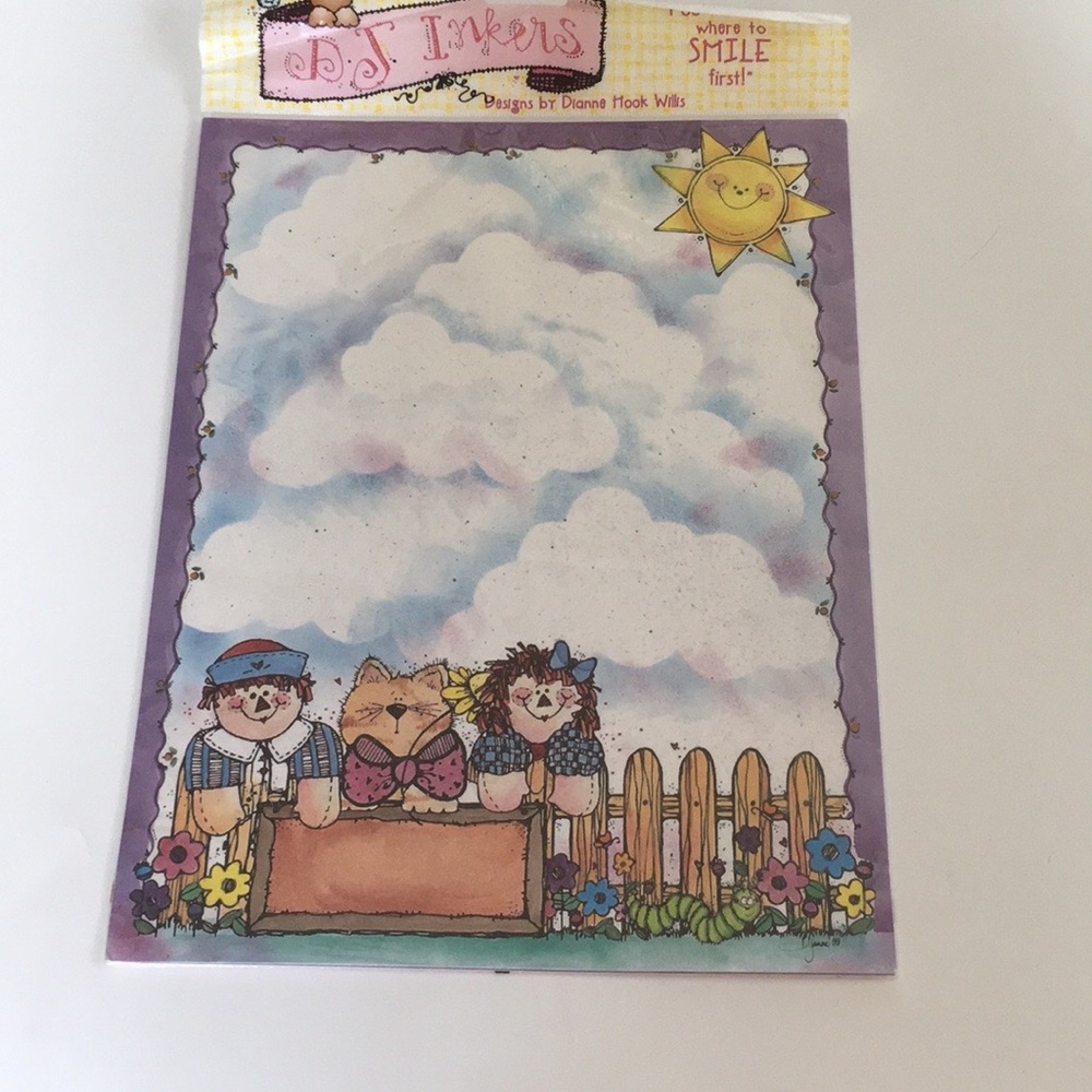 DJ INKERS Pack of paper, 16 sheets, Raggedy dolls and cat themed